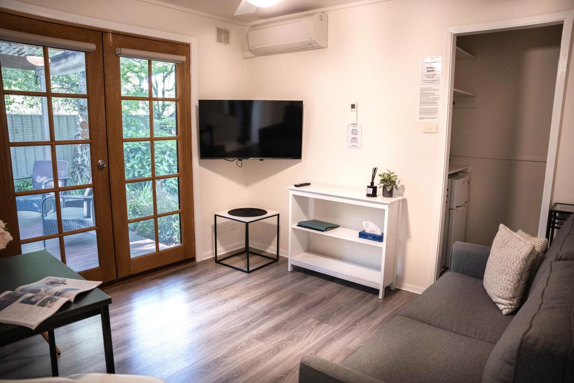 Adina Lodge Holiday Apartments Bright Ngoại thất bức ảnh